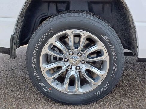 Used 2023 RAM 1500 Laramie image 5