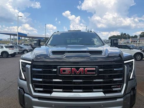 Used 2024 GMC Sierra 2500 AT4 w/ AT4 Premium Plus Package AWD/4WD image 2