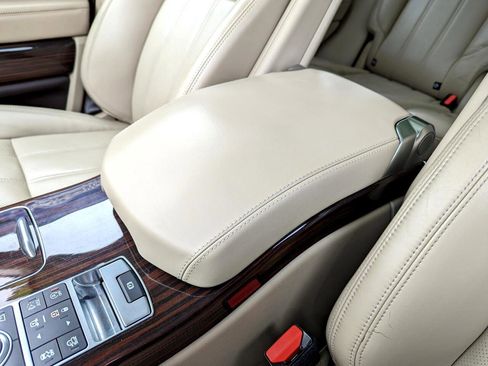 Used 2016 Land Rover Range Rover HSE image 27