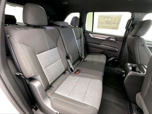 New 2026 GMC Acadia Elevation w/ LPO, Floor Liner Package AWD/4WD image 10