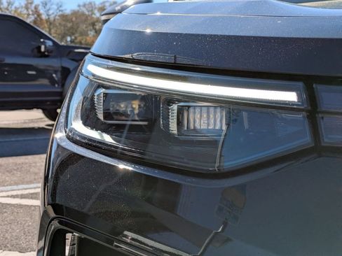 New 2026 Volkswagen Tiguan SE R-Line FWD image 10