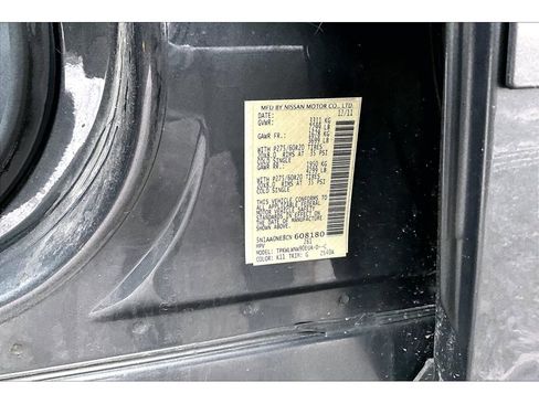 Used 2012 Nissan Armada Platinum image 35