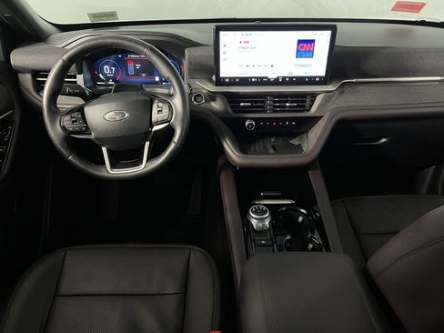 Used 2025 Ford Explorer Platinum w/ LUX Leather Package image 14