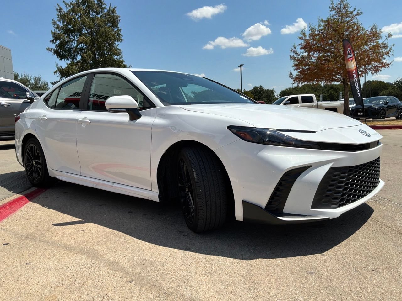 Used 2026 Toyota Camry SE FWD image 4
