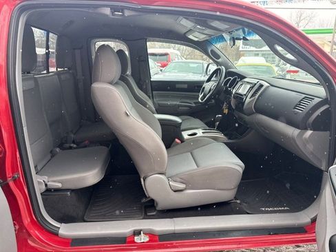 Used 2014 Toyota Tacoma 4x4 Access Cab V6 image 16