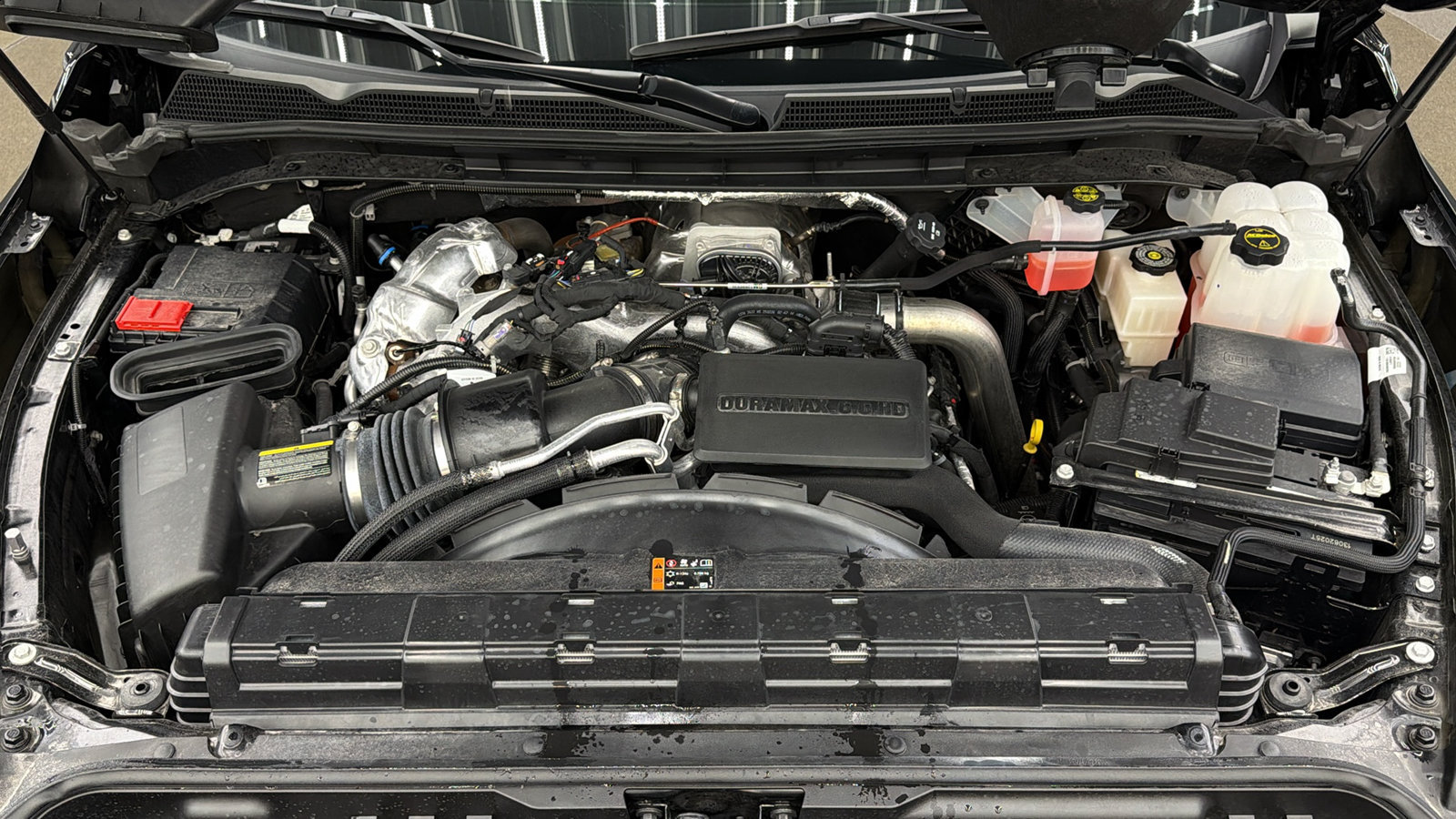 Used 2025 GMC Sierra 3500 Denali Ultimate AWD/4WD image 16