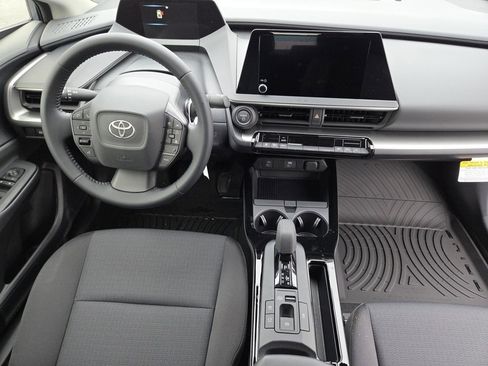 New 2026 Toyota Prius LE image 25