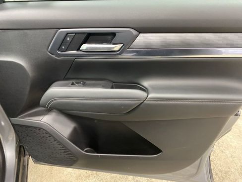 Used 2025 GMC Terrain Elevation image 15