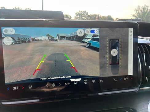 New 2025 Ford Expedition Platinum w/ Driver's Package image 31