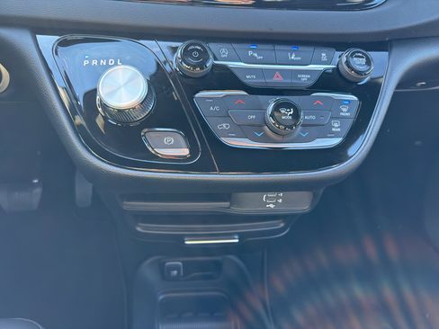 New 2026 Chrysler Voyager LX FWD image 20
