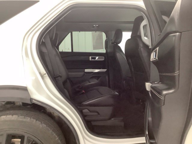 Used 2022 Ford Explorer Limited w/ Class IV Trailer Tow Package AWD/4WD image 9