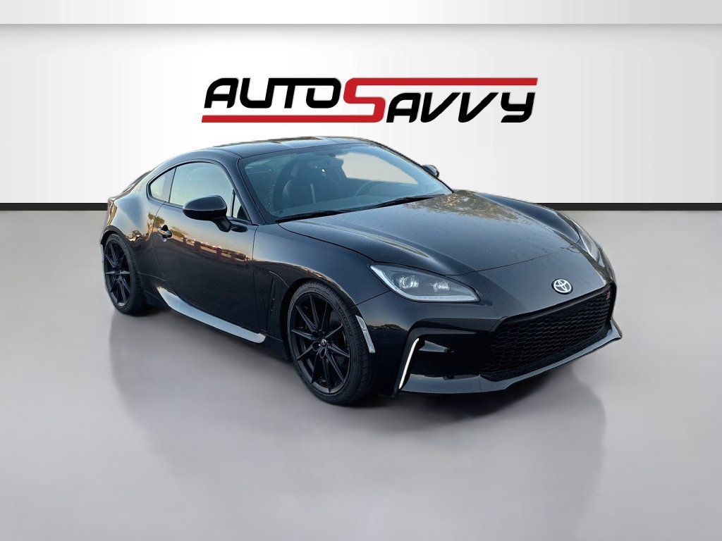 Used 2025 Toyota GR86 Premium w/ ALL Weather Mat Package (TMS) RWD image 1