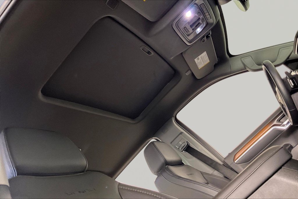 Used 2025 GMC Sierra 1500 Denali AWD/4WD image 25