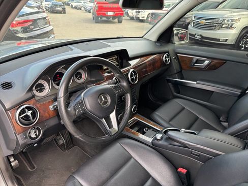 Used 2015 Mercedes-Benz GLK 350 4MATIC image 30