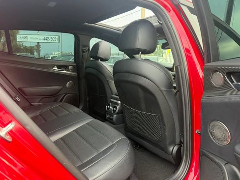 Used 2018 Kia Stinger GT2 AWD/4WD image 12