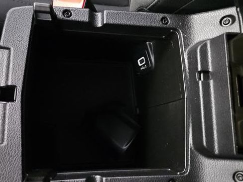 Used 2018 Jeep Wrangler Unlimited Sport AWD/4WD image 32