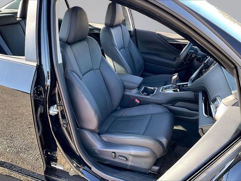 Used 2025 Subaru Legacy Limited image 7