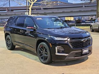 Used 2023 Chevrolet Traverse Premier w/ Redline Edition video 3