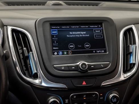 Used 2020 Chevrolet Equinox LT w/ Driver Convenience Package FWD image 16