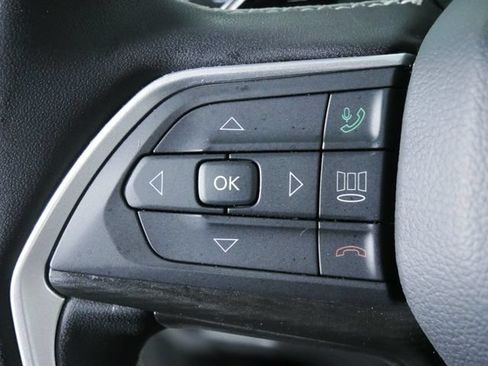 Used 2024 Jeep Grand Cherokee Altitude AWD/4WD image 17