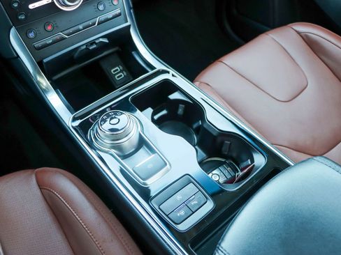 Used 2019 Ford Edge Titanium w/ Equipment Group 301A image 41