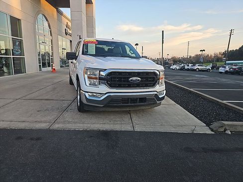Used 2021 Ford F150 XLT w/ Trailer Tow Package image 9