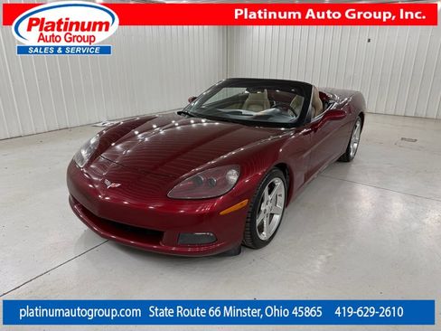 Used 2007 Chevrolet Corvette Convertible w/ Preferred Equipment Group RWD image 2