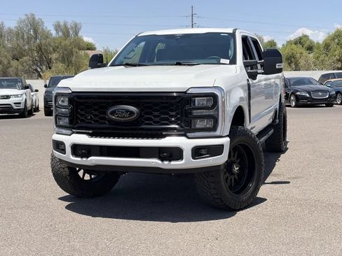 Used 2025 Ford F250 Lariat w/ Lariat Ultimate Package AWD/4WD image 3