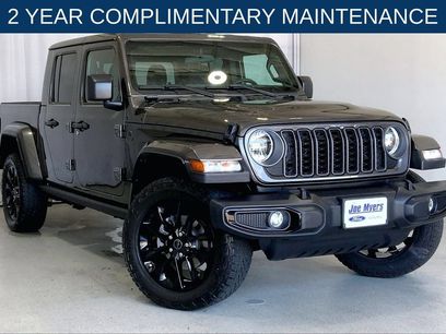 Used 2025 Jeep Gladiator Sport