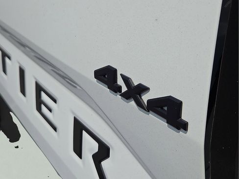 New 2026 Nissan Frontier SV w/ Tow Package image 8