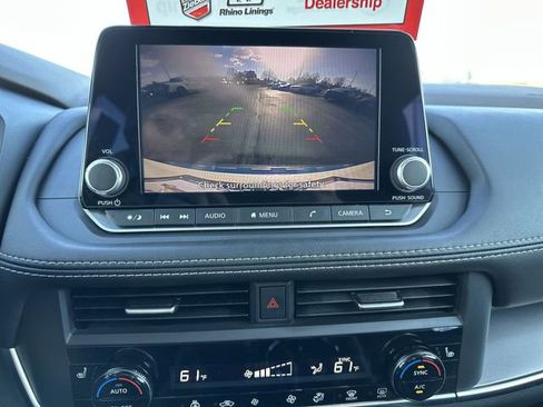 Certified 2023 Nissan Rogue SV w/ SV Premium B Package image 17