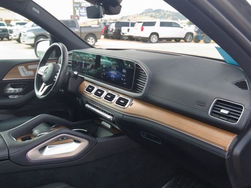 Used 2021 Mercedes-Benz GLE 450 4MATIC image 37