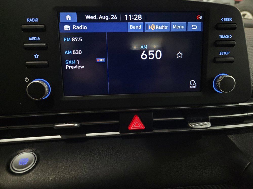 Used 2021 Hyundai Elantra SEL FWD image 25