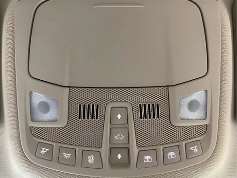 Used 2017 Lincoln MKC Reserve w/ Lincoln MKC Climate Package image 26