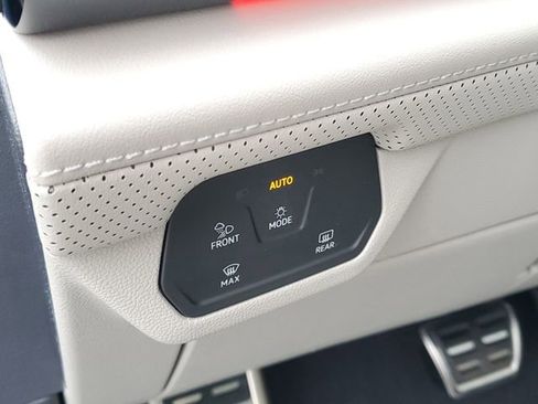 New 2026 Volkswagen Atlas SEL Premium R-Line AWD/4WD image 15