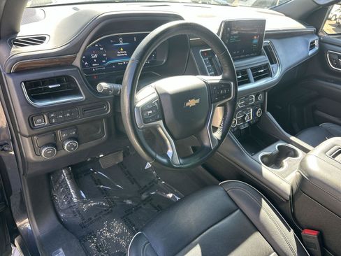 Used 2024 Chevrolet Tahoe Premier RWD image 9