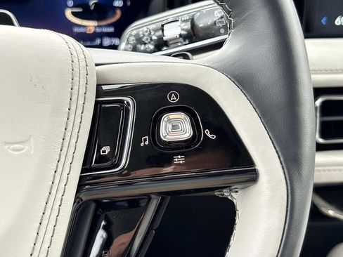 New 2026 Lincoln Aviator AWD image 26