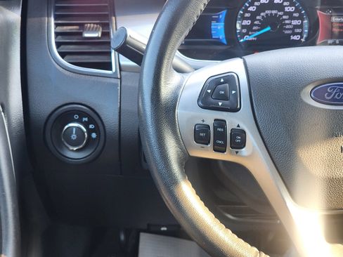Used 2019 Ford Taurus SEL w/ Equipment Group 201A FWD image 12