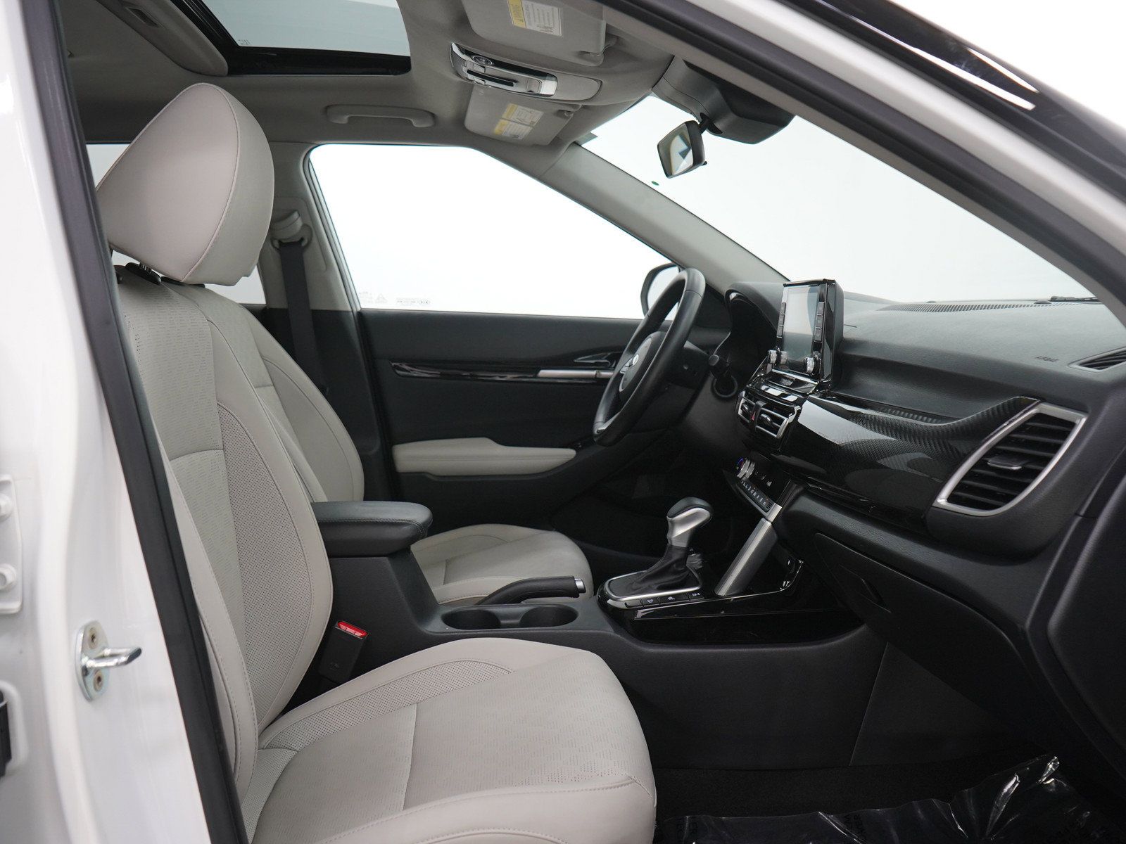 Used 2021 Kia Seltos EX AWD/4WD image 13