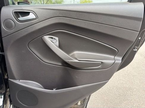 Used 2016 Ford Escape SE w/ SE Leather Comfort Package image 12