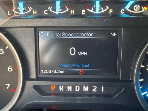 Used 2016 Ford F150 XLT w/ Equipment Group 302A Luxury RWD image 12