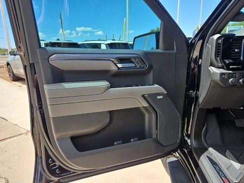 Used 2025 Chevrolet Silverado 1500 ZR2 w/ Technology Package AWD/4WD image 9