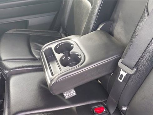 Used 2022 Nissan Pathfinder SL w/ SL Black Package image 27