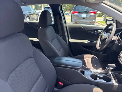 Used 2024 Chevrolet Malibu LT FWD image 25