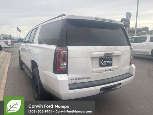 Used 2019 GMC Yukon XL SLT image 9