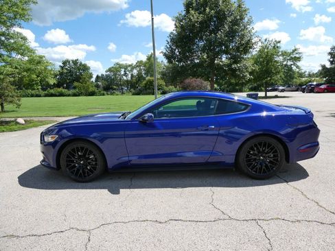 Used 2015 Ford Mustang Coupe RWD image 8
