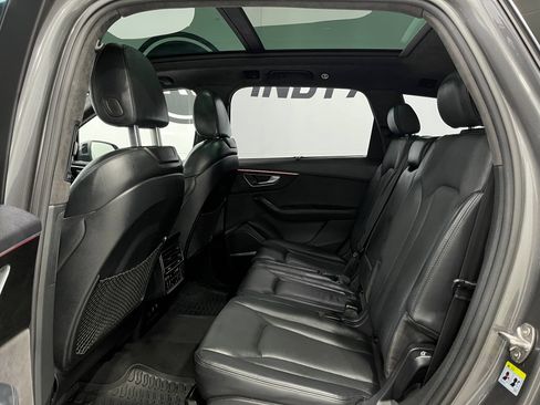 Used 2021 Audi Q7 3.0T Prestige w/ Prestige Package AWD/4WD image 30