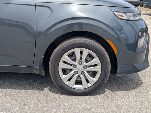 Used 2021 Kia Soul LX FWD image 12