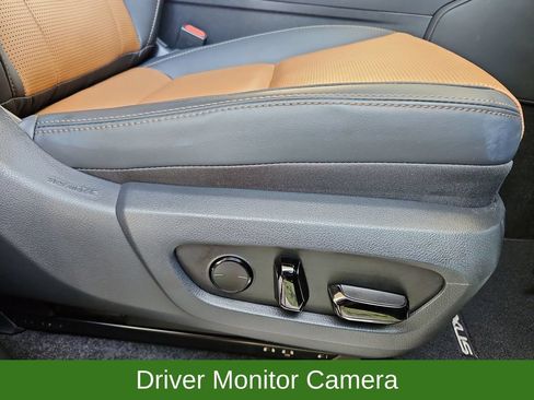 Used 2024 Lexus GX 550 w/ Accessory Package (2T) AWD/4WD image 28