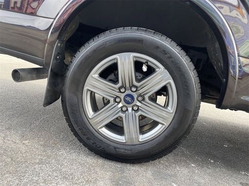 Used 2019 Ford F150 Lariat w/ Equipment Group 502A Luxury image 12